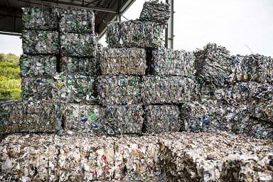 Guerra contra o plástico está nos distraindo de ameaças mais urgentes, alertam especialistas