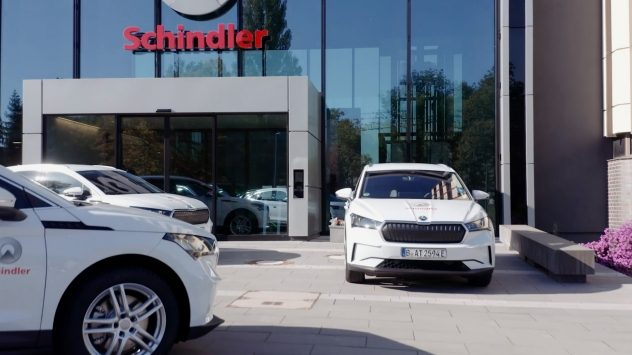 Atlas Schindler incorpora carros elétricos à sua frota para atendimento aos clientes
