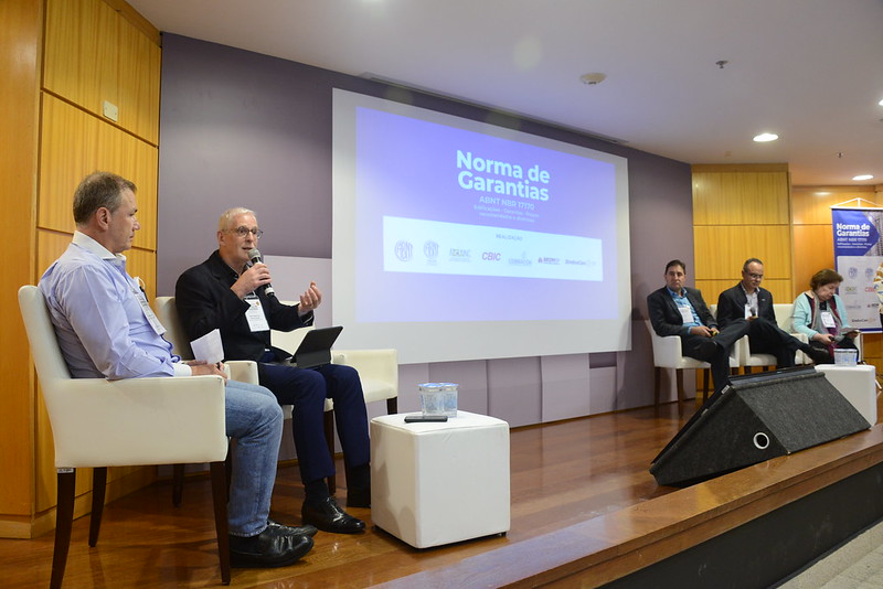 ABRAINC participa do lançamento da Norma de Garantias de Edificações