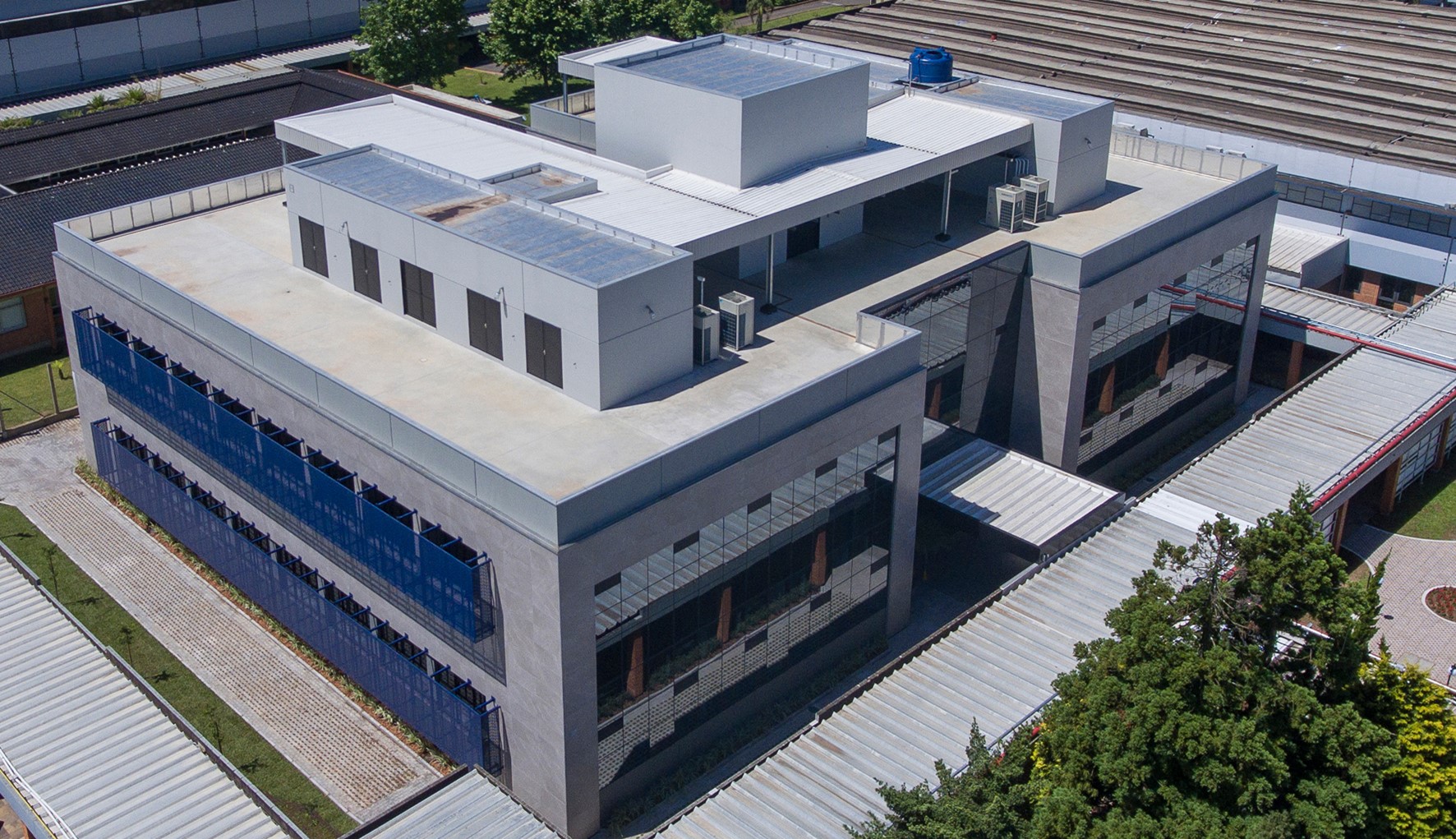 Tramontina inaugura 7 modernos laboratórios para materiais elétricos