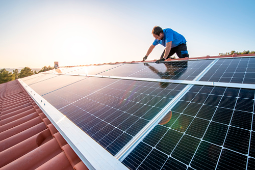 ABSOLAR e InvestMinas celebram acordo para acelerar a fonte solar no estado de Minas Gerais