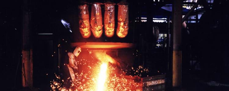 Bolsa aponta recuperação de siderúrgicas