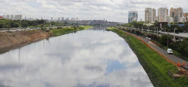  Pesquisadores desenvolvem sensor de baixo custo para medir poluição em rios urbanos