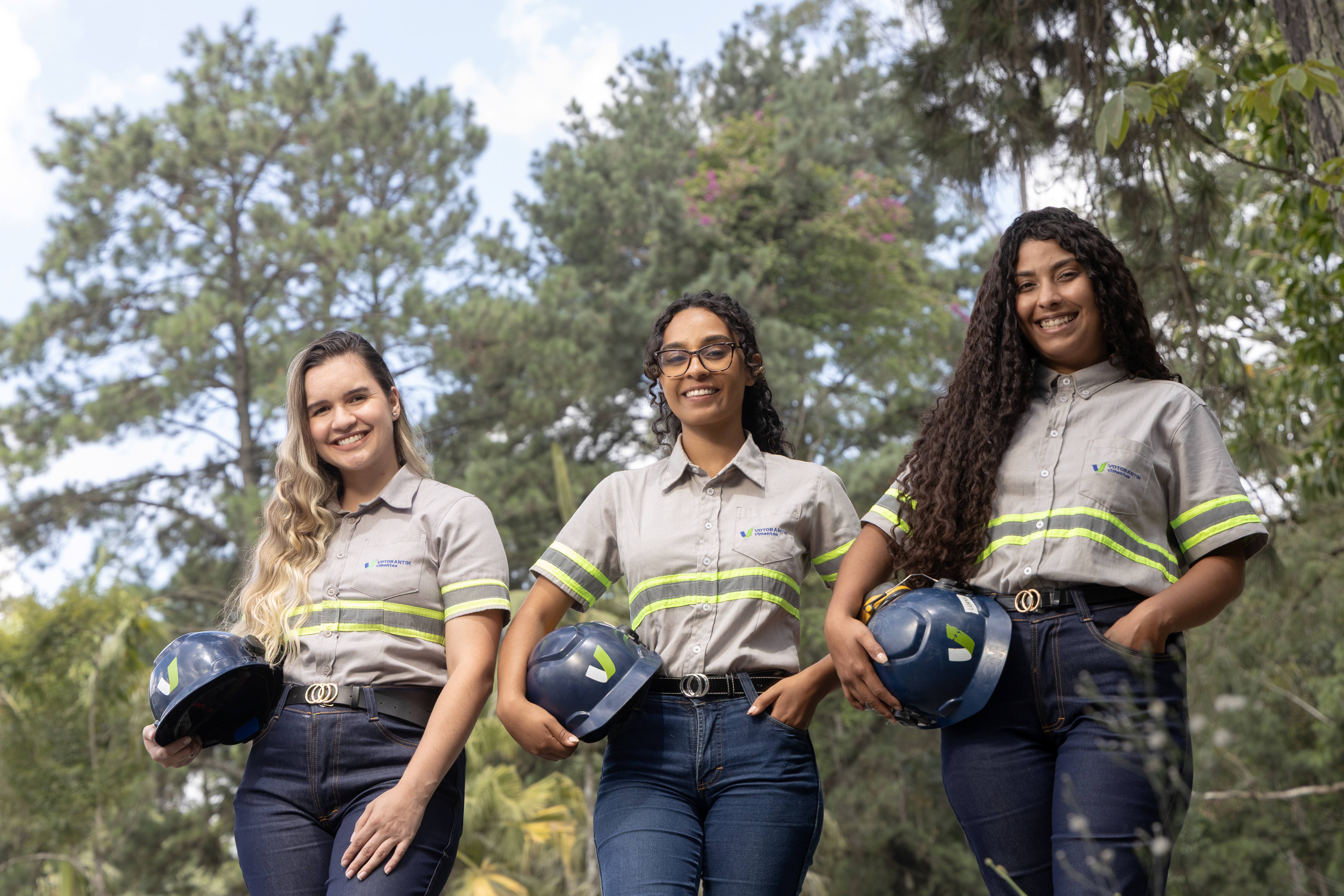 Votorantim Cimentos supera sua meta global de presença feminina na liderança