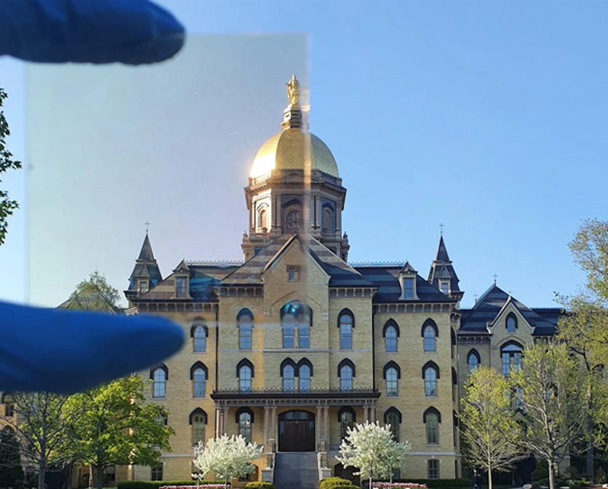 Pesquisadores da Universidade de Notre Dame criam película de janela que reduz até 7°C