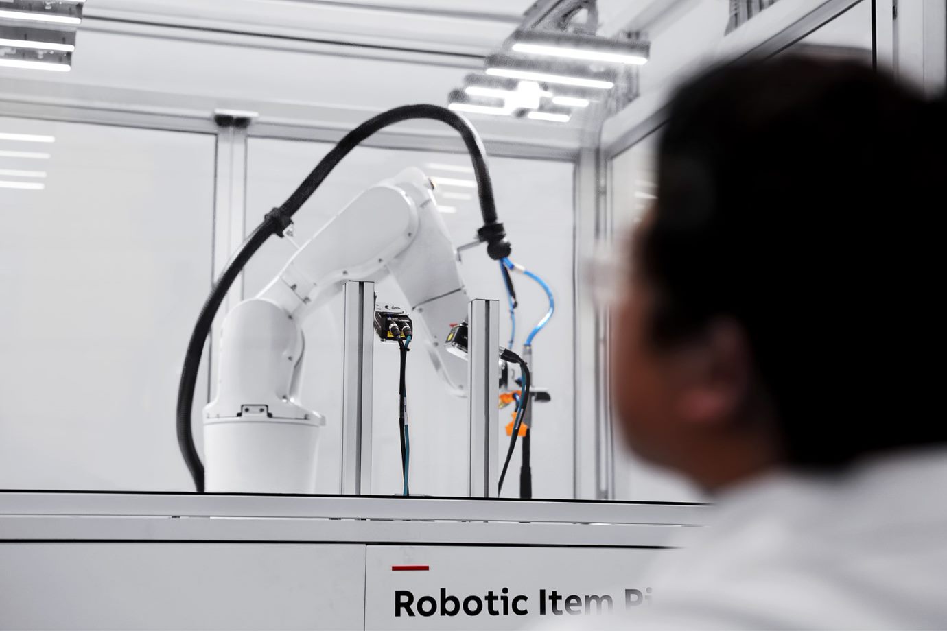 Robotic Item Picker da ABB habilitado para IA torna atendimento mais rápido e eficiente