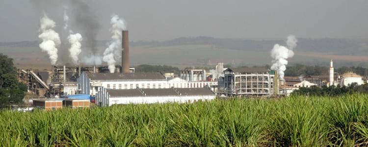Usinas ganham incentivos para produzir mais etanol