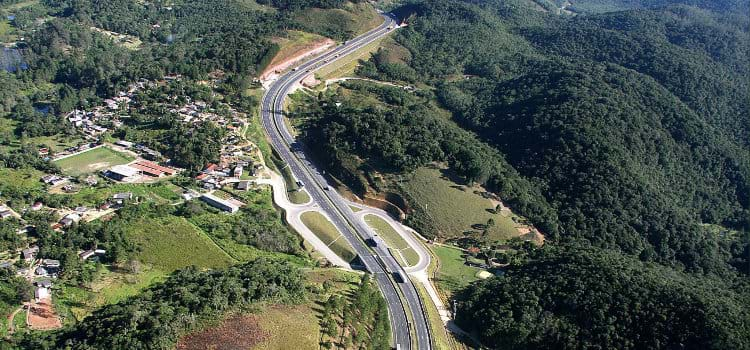 Por que grandes obras levam décadas para ficar prontas?