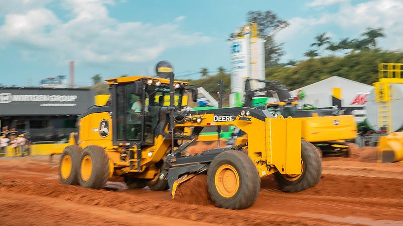 CONSTRUÇÃO, AGRONEGÓCIO E MINERAÇÃO SE INTEGRAM E REDESENHAM O MERCADO DE MÁQUINAS 