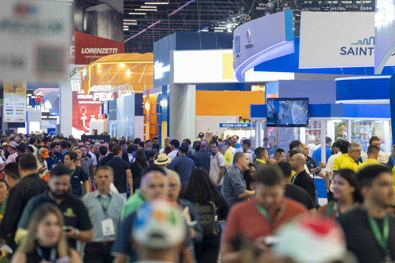  FEICON amplia conexões entre empresas e profissionais da construção e impulsiona negócios