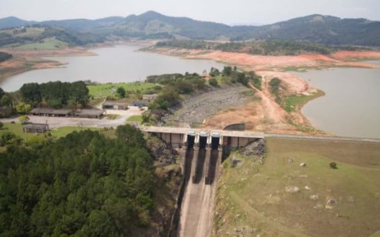 Nível de água em reservatórios brasileiros é o menor desde 2001
