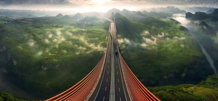 Com ponte mais alta do mundo, China tem outra megaobra