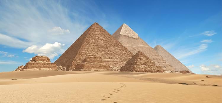  Arqueólogo afirma ter descoberto o segredo por trás do misterioso “alinhamento perfeito” das pirâmides do Egito