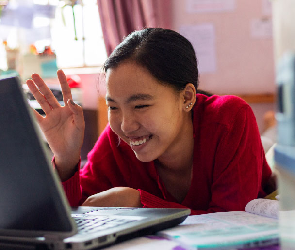 IBM SkillsBuild e CIEE oferecem cursos gratuitos de IA e outras tecnologias com certificado