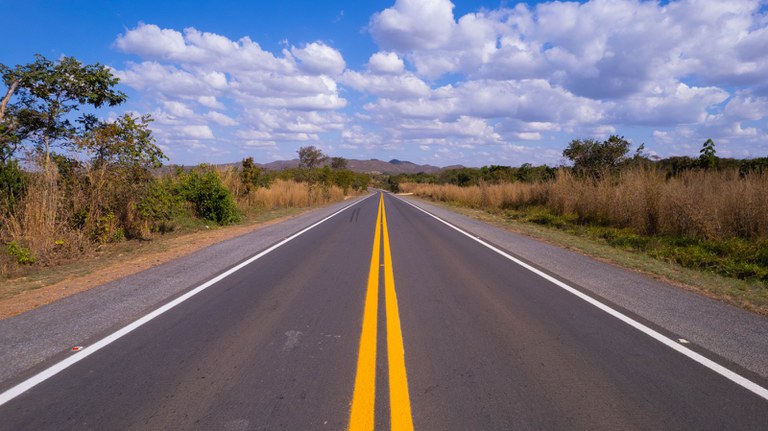 Brasil precisaria investir R$ 200 bi a mais por ano em infraestrutura, diz estudo