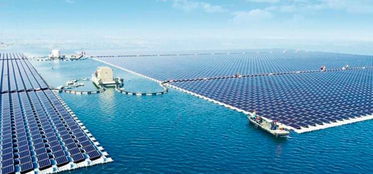 A maior usina solar flutuante do mundo já está em funcionamento