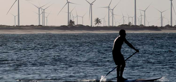 Petrobrás vai gerar energia eólica no mar