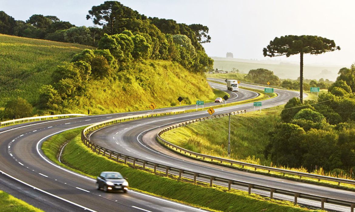 Revisão das concessões rodoviárias deve gerar R$ 40 bilhões de investimento em infraestrutura